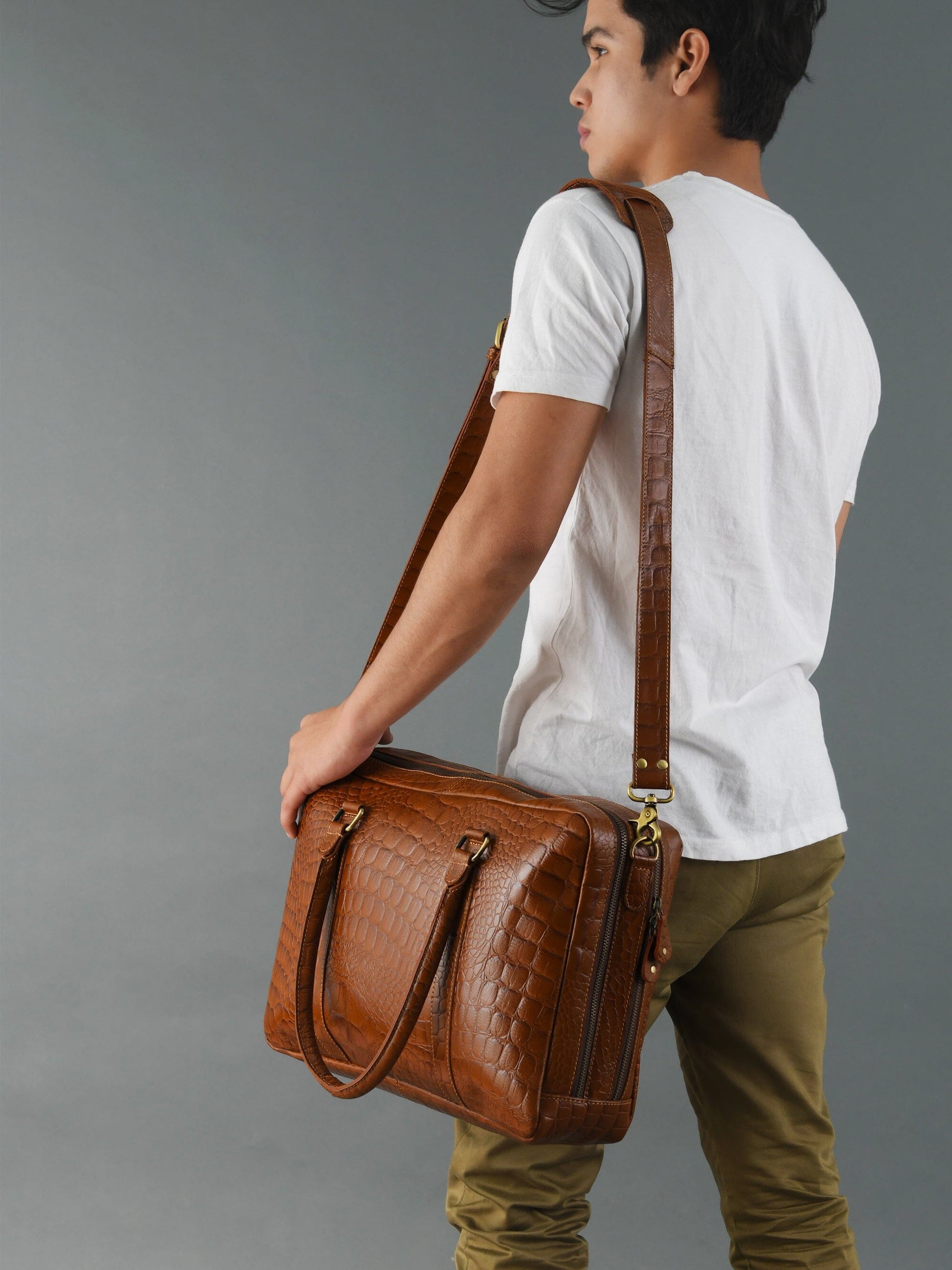 Easton Premium Buffalo Leather Laptop Office Briefcase - Concordia Style Boutique