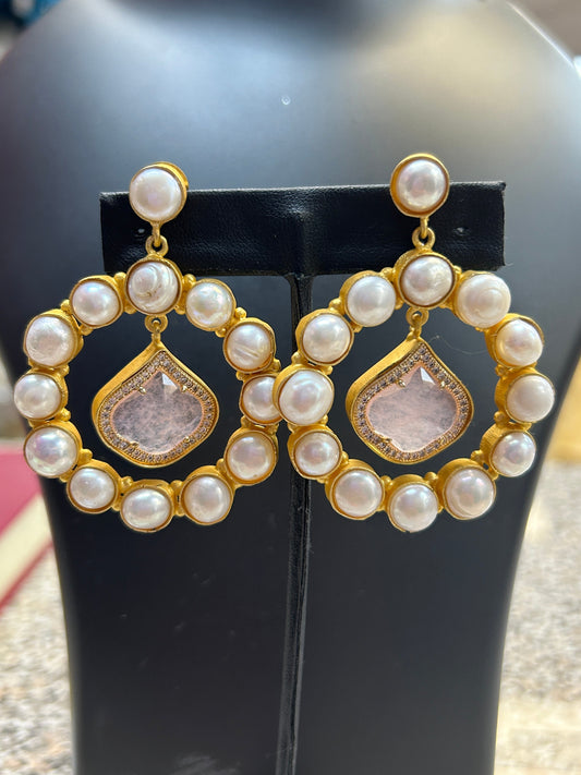 Baroque pearl earrings