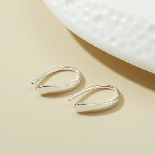 MINIMALIST HOOP EARRINGS (PAIR) - Concordia Style Boutique
