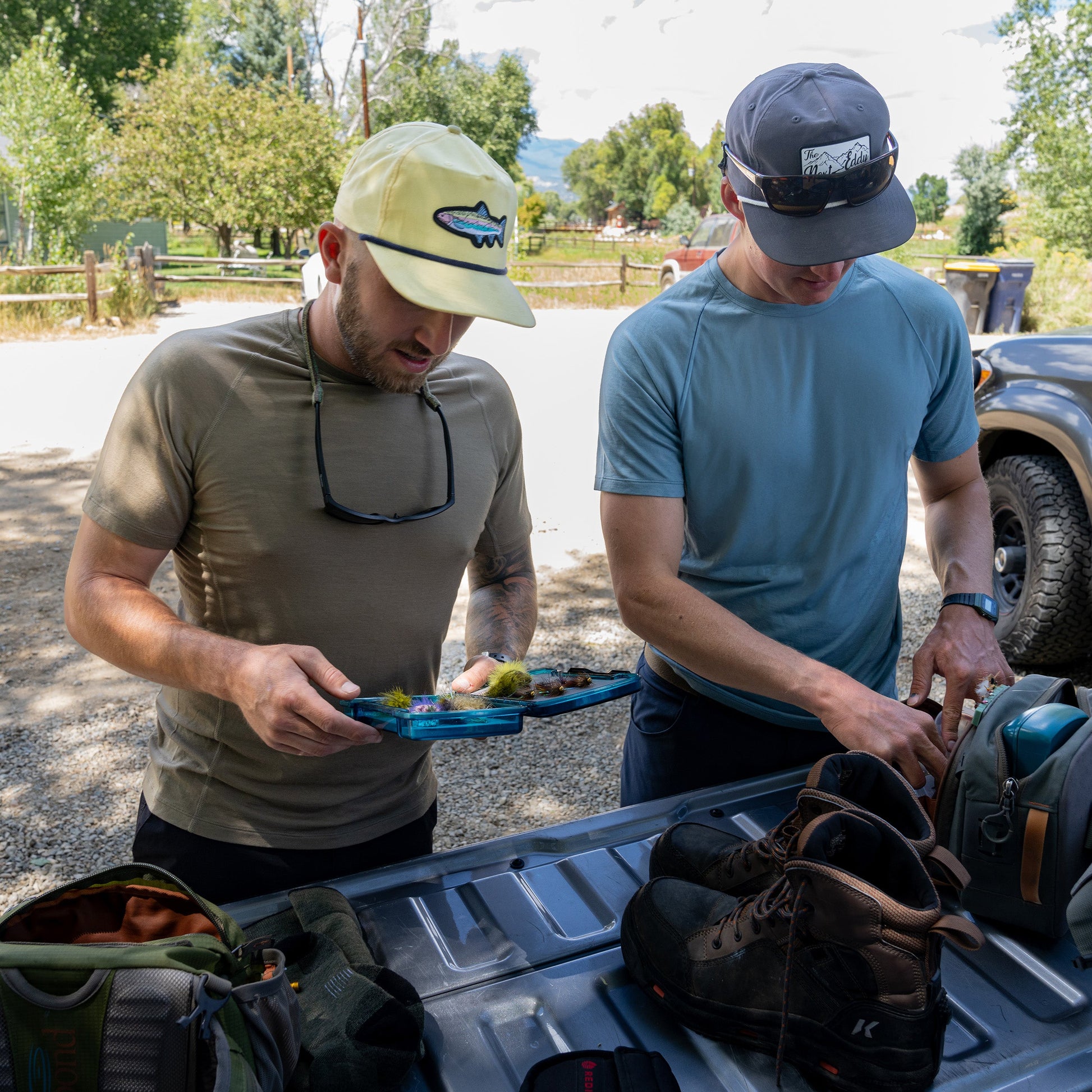 Microweight - Men's Wool Raglan T-Shirt Woolverino - Concordia Style Boutique