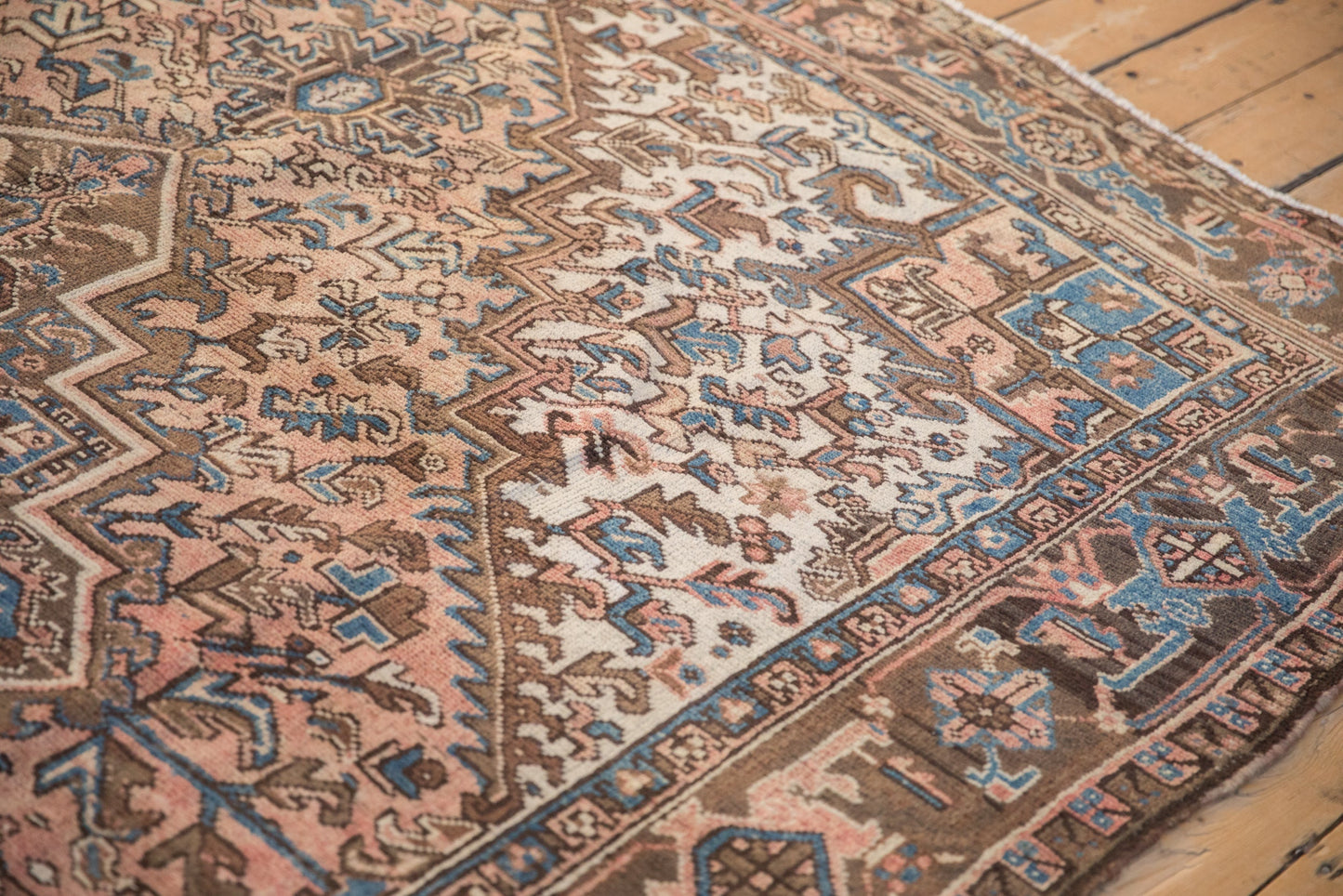 7.5x9.5 Vintage Mehrivan Carpet