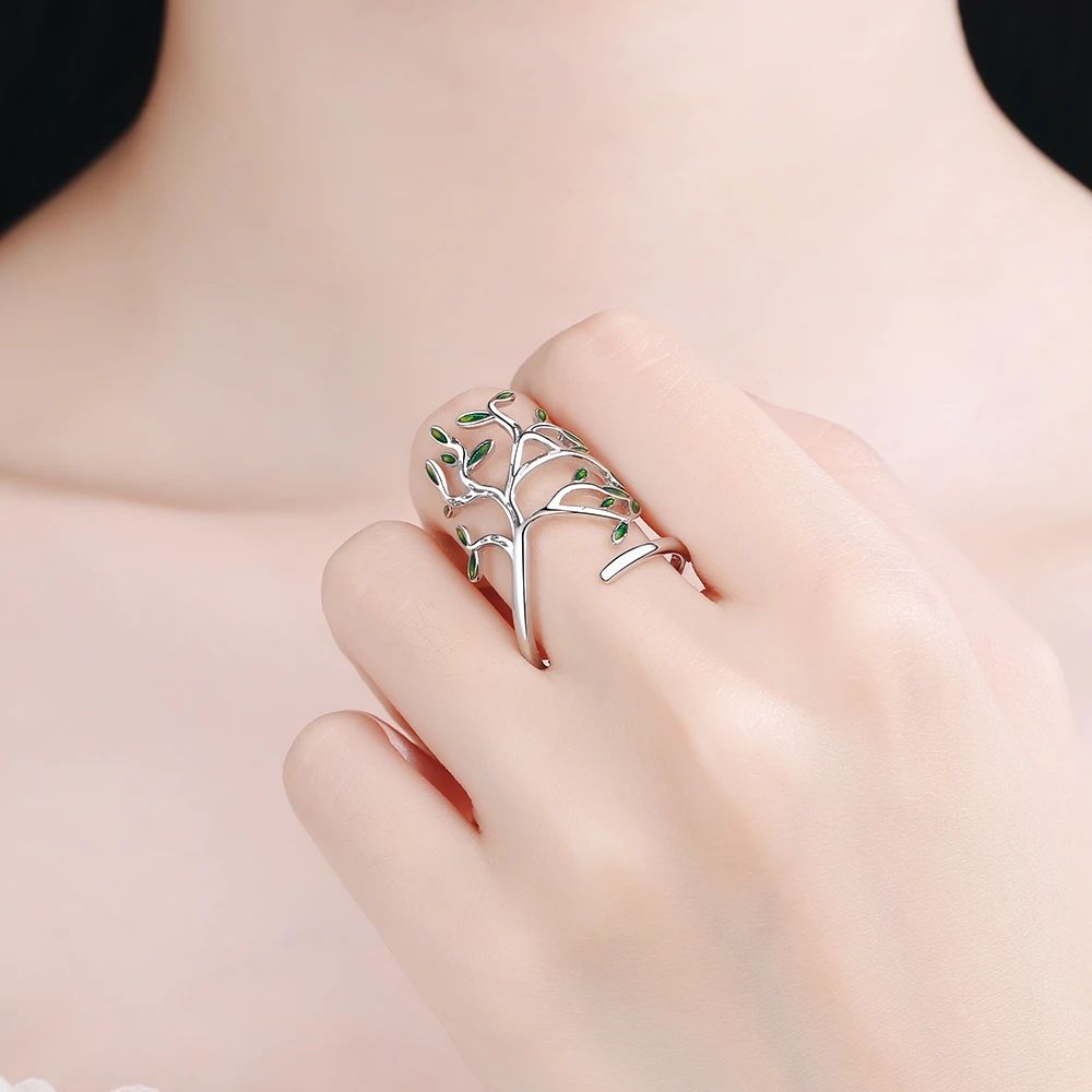 GREEN LEAF RING (ADJUSTABLE) - Concordia Style Boutique