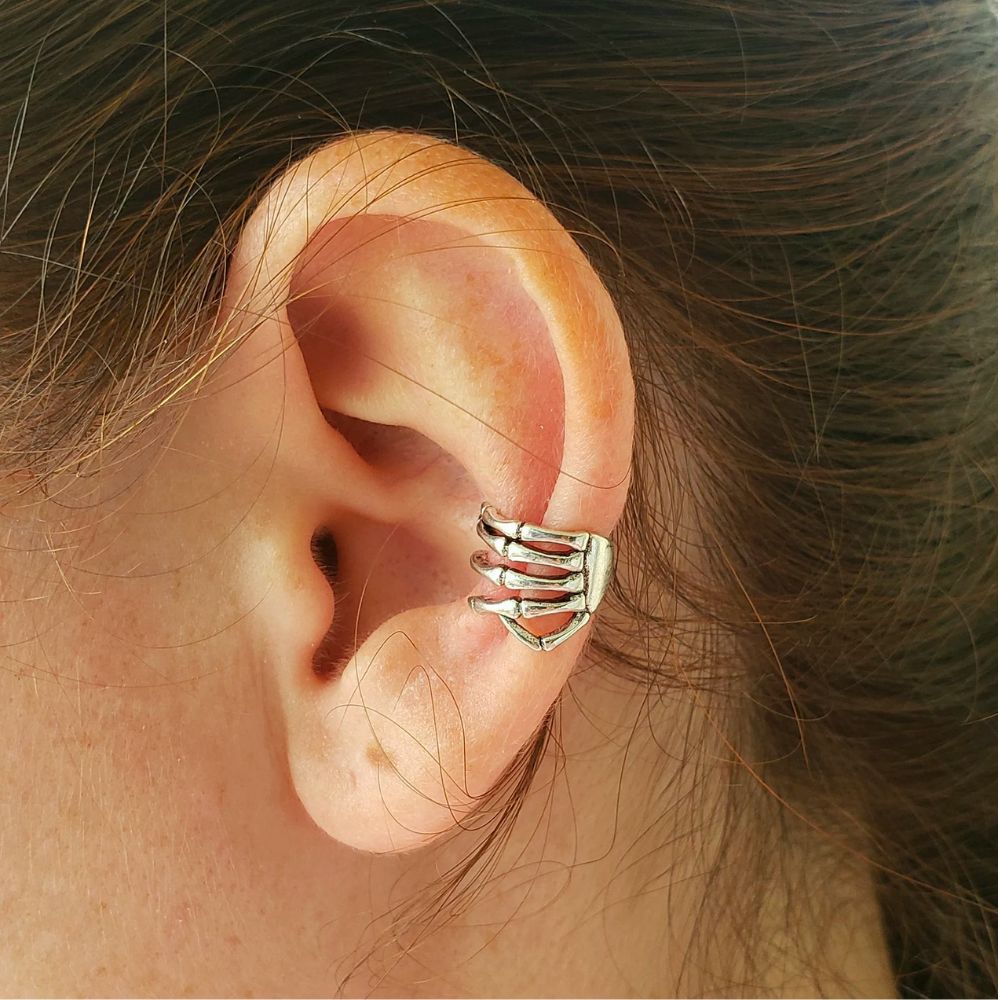 CHIC SKELETON HAND EAR CUFFS (PAIR) - Concordia Style Boutique