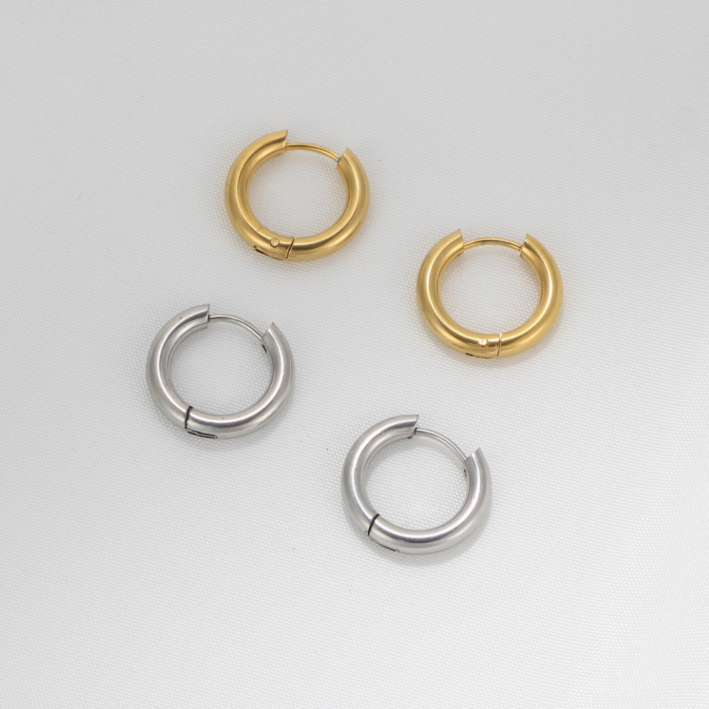 CLASSIC HOOP EARRINGS (PAIR) - Concordia Style Boutique