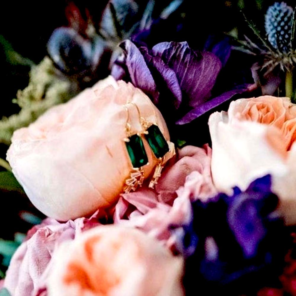 GLASS EMERALD EARRINGS (PAIR) - Concordia Style Boutique