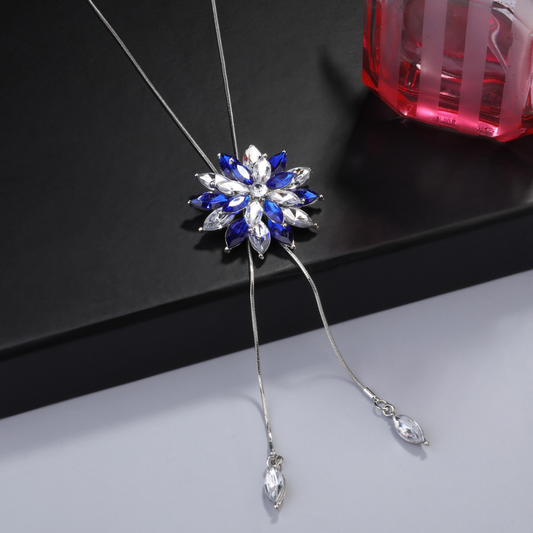 SNOWFLAKE PENDANT NECKLACE - Concordia Style Boutique
