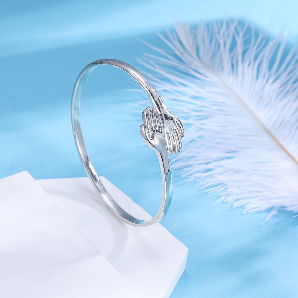 HUG BRACELET (ADJUSTABLE) - Concordia Style Boutique