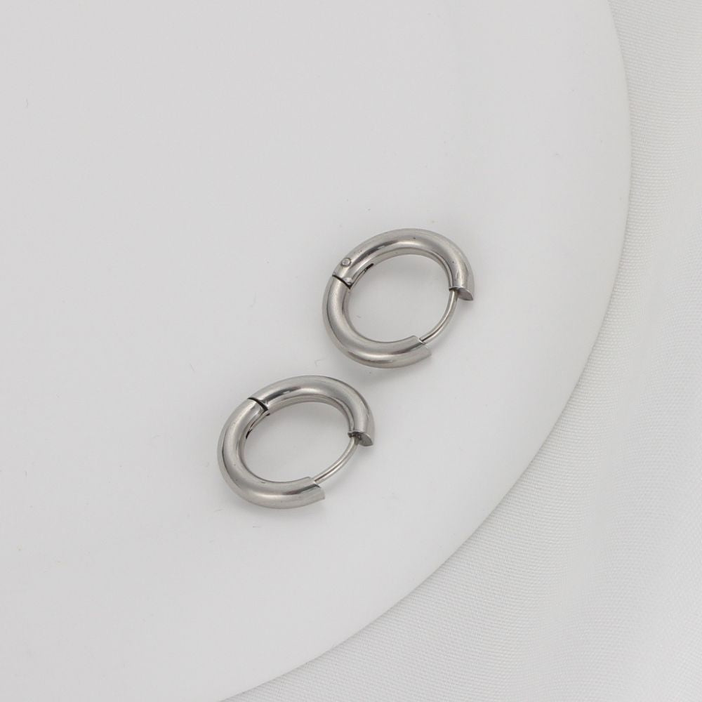 CLASSIC HOOP EARRINGS (PAIR) - Concordia Style Boutique