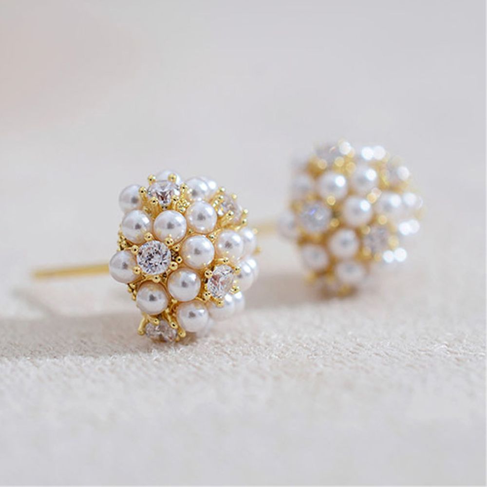 PEARL CLUSTER EARRINGS (PAIR) - Concordia Style Boutique