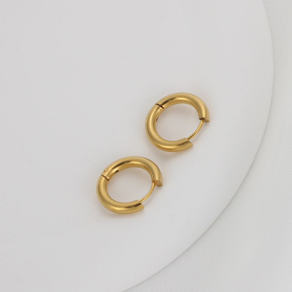 CLASSIC HOOP EARRINGS (PAIR) - Concordia Style Boutique
