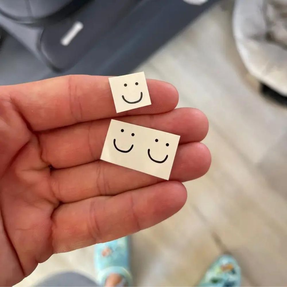 WATERPROOF SMILEY TATTOO - Concordia Style Boutique
