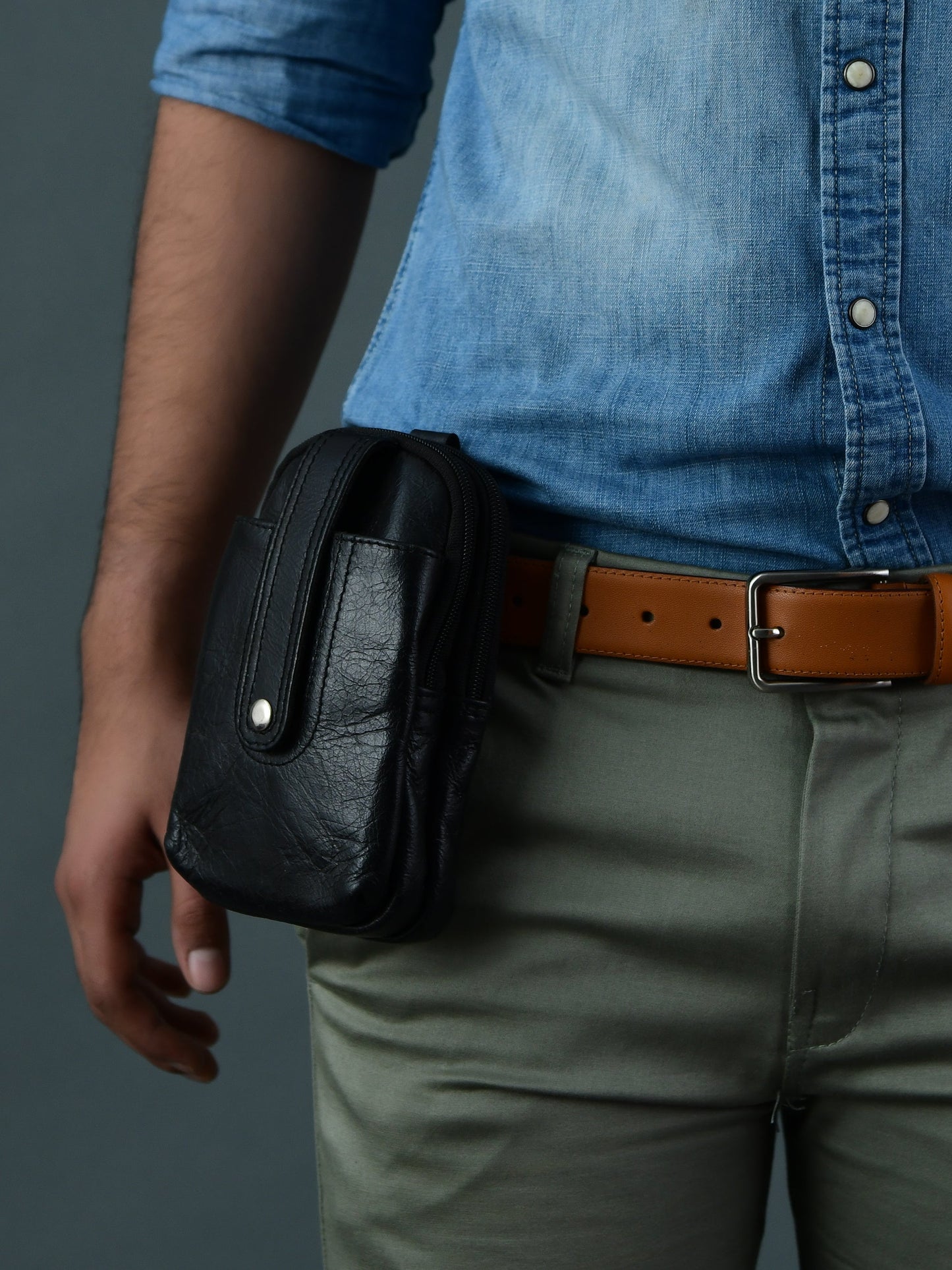 Jet-Set Organizer: Leather Phone Pouch - Concordia Style Boutique