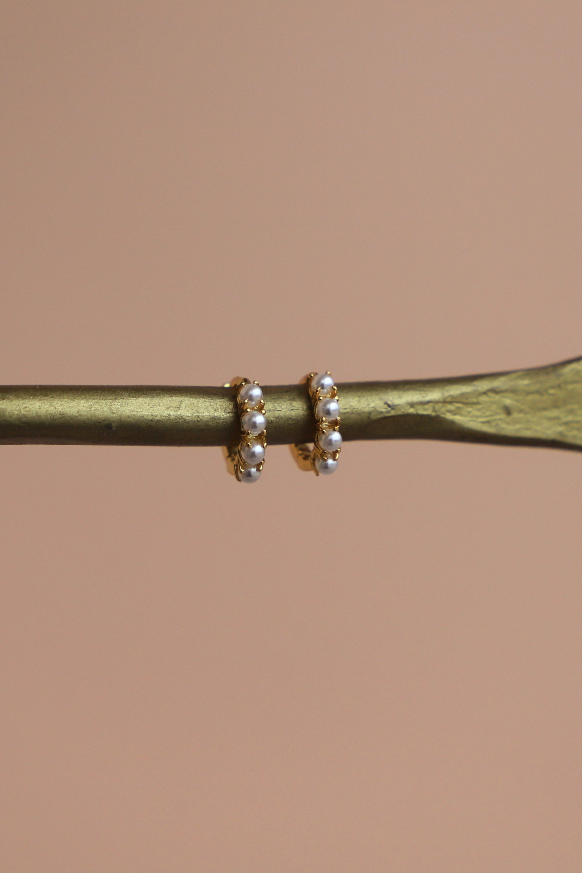 MINI PEARL HOOPS - Concordia Style Boutique