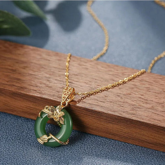 GOLD FLOWER JADE NECKLACE - Concordia Style Boutique