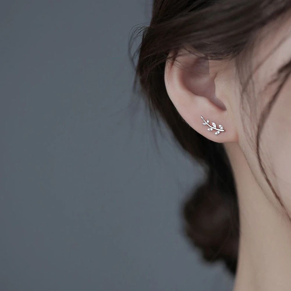 SPARKLING LEAF CLIMBER EARRINGS (PAIR) - Concordia Style Boutique