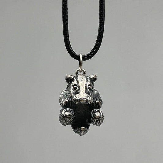 BADGER NECKLACE - Concordia Style Boutique