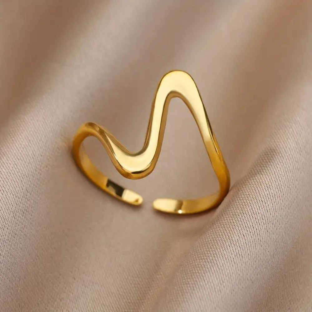 GOLD WAVE RING (ADJUSTABLE) - Concordia Style Boutique