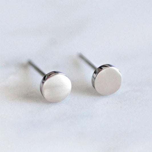 CLOSED CIRCLE STUD EARRINGS (PAIR) - Concordia Style Boutique