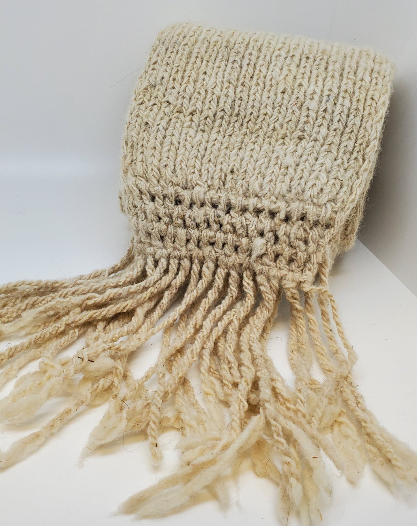 Sheep's wool hand knit scarf