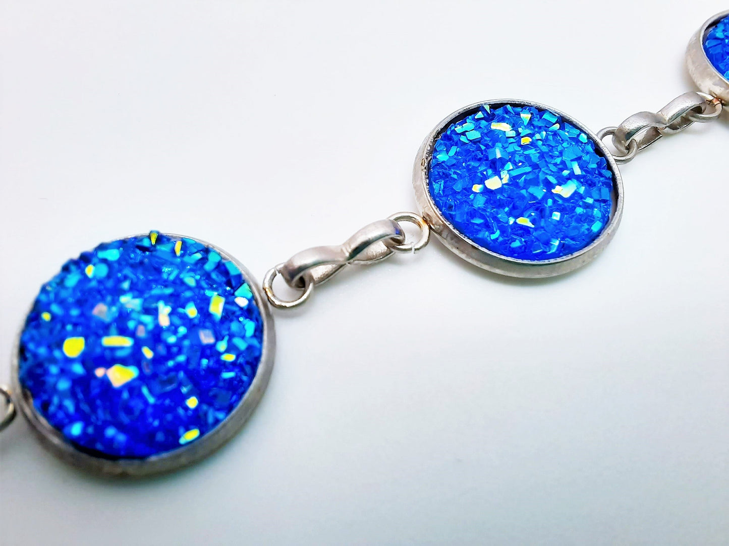 Iridescent Druzy Stone Link Bracelet