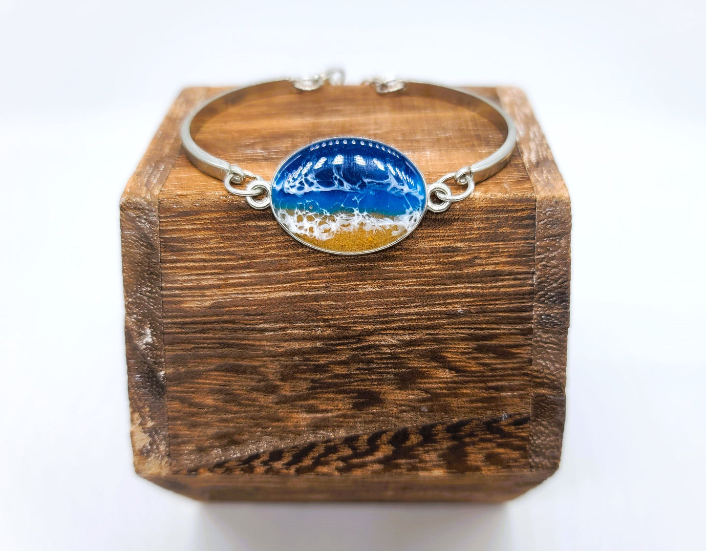 Oval Shaped Resin Seascape Bracelet
