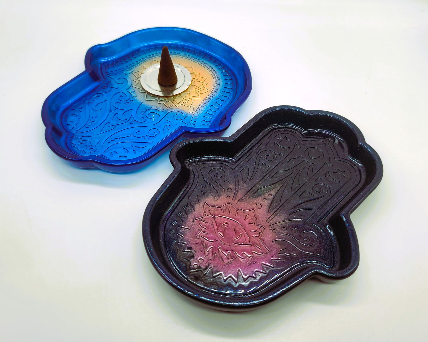 Hamsa Hand Trinket Dish - Made with Resin & Color-Shift Mica