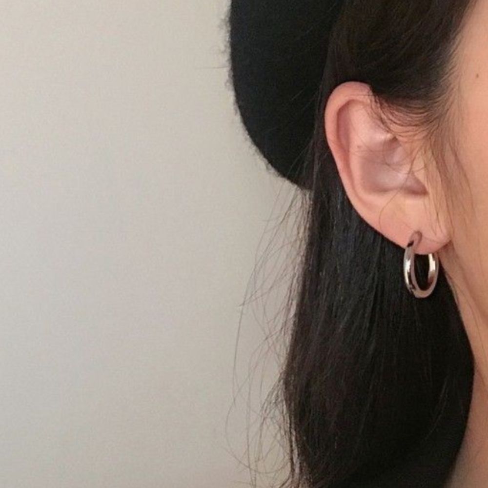 CLASSIC HOOP EARRINGS (PAIR) - Concordia Style Boutique