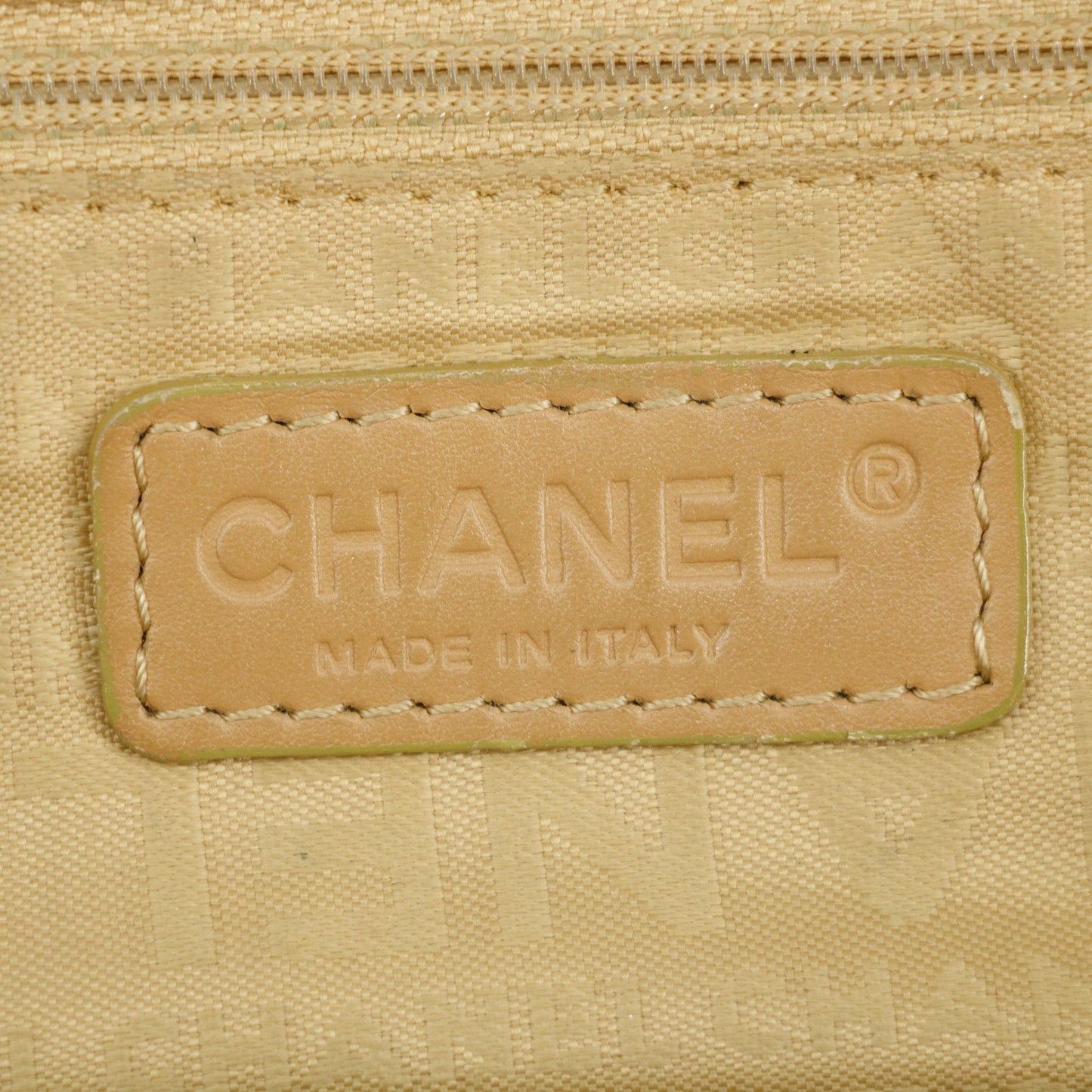 •	Chanel LAX Square Quilt Chocolate Bar Bowler Bag 9 Series #2749