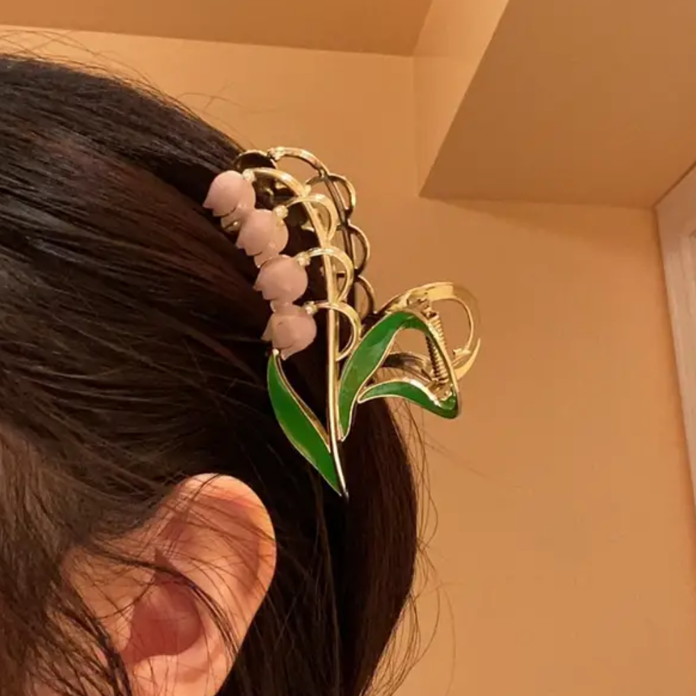 LILY FLOWER HAIR CLIP - Concordia Style Boutique