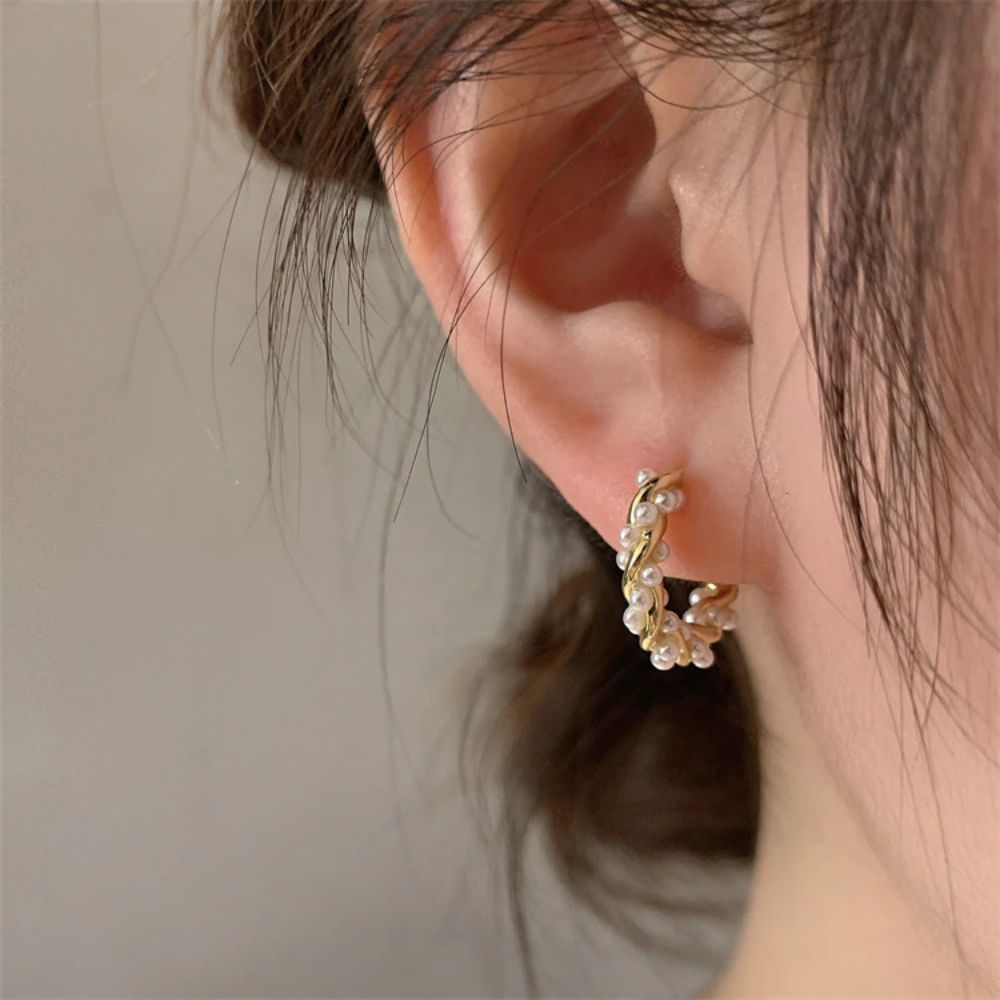TWISTED PEARL EARRINGS (PAIR) - Concordia Style Boutique