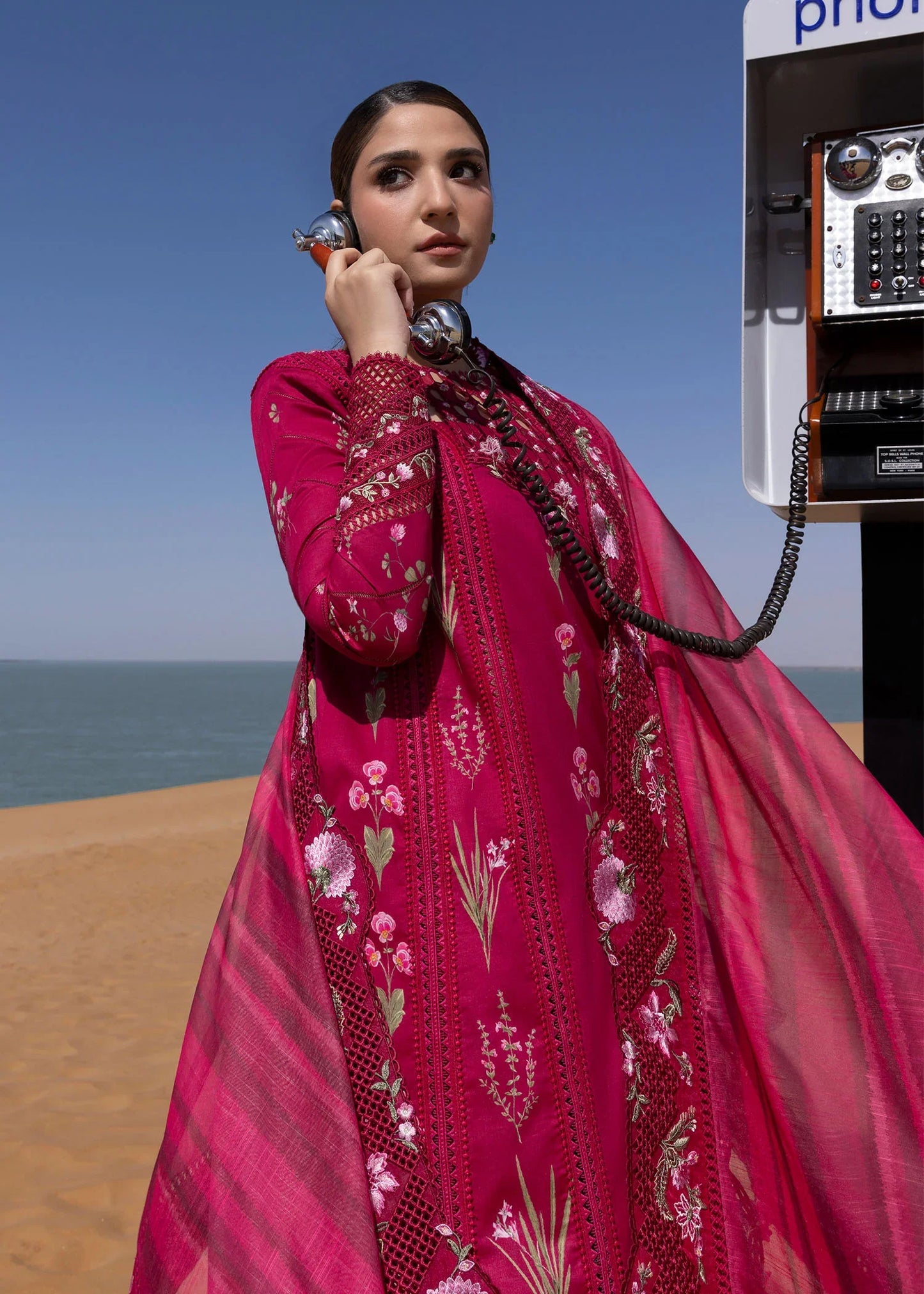 Crimson - D9 A Ruby  03 Piece Lawn