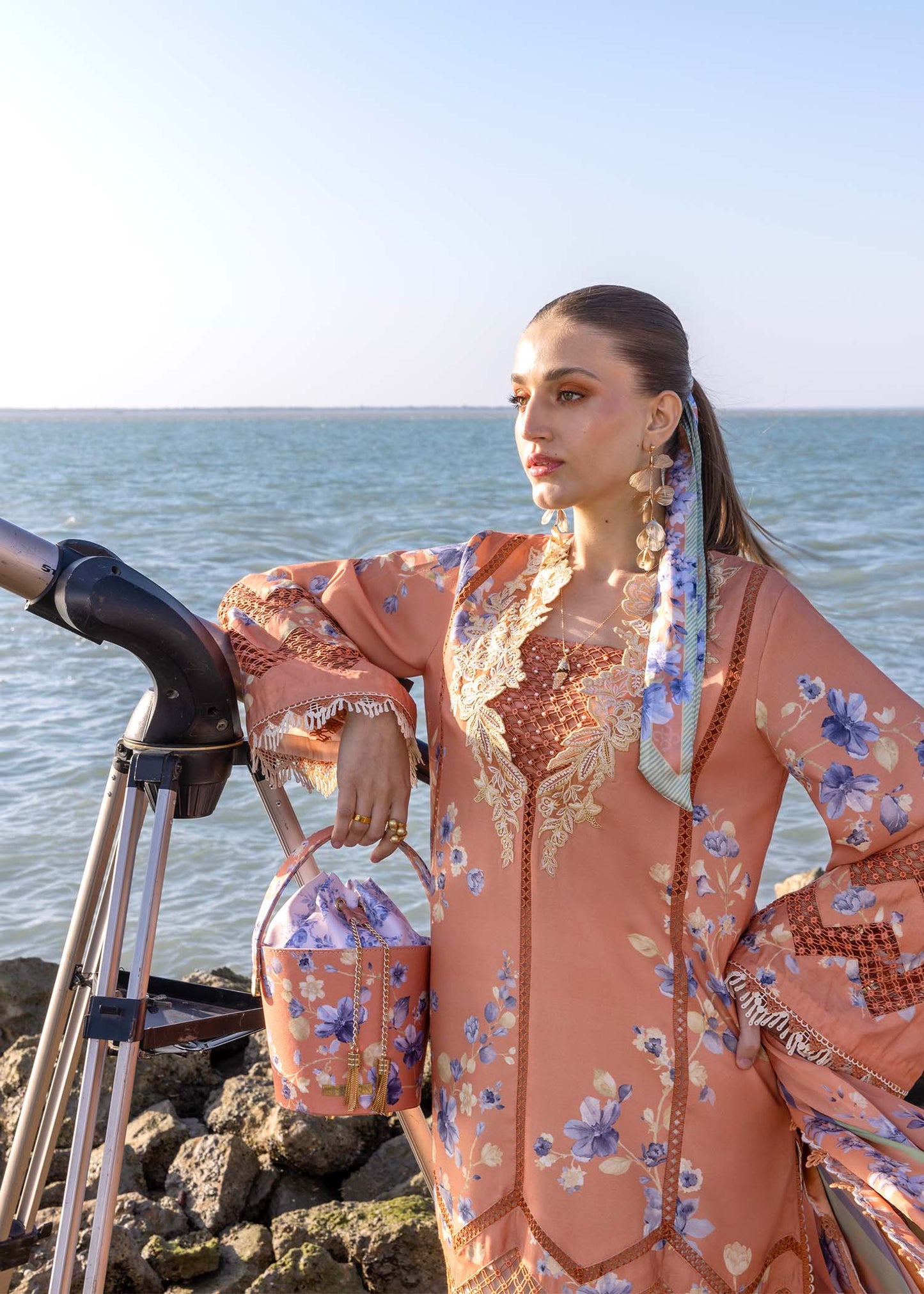 Crimson - D1 A Sunset 03 Piece Lawn