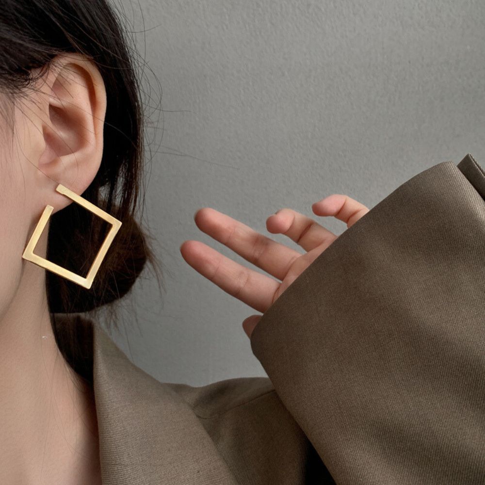 SQUARE HOOP EARRINGS (PAIR) - Concordia Style Boutique