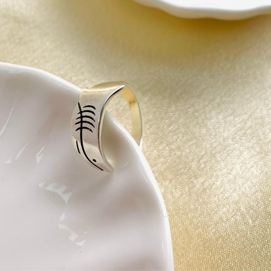 GREAT WHITE SHARK RING (ADJUSTABLE) - Concordia Style Boutique