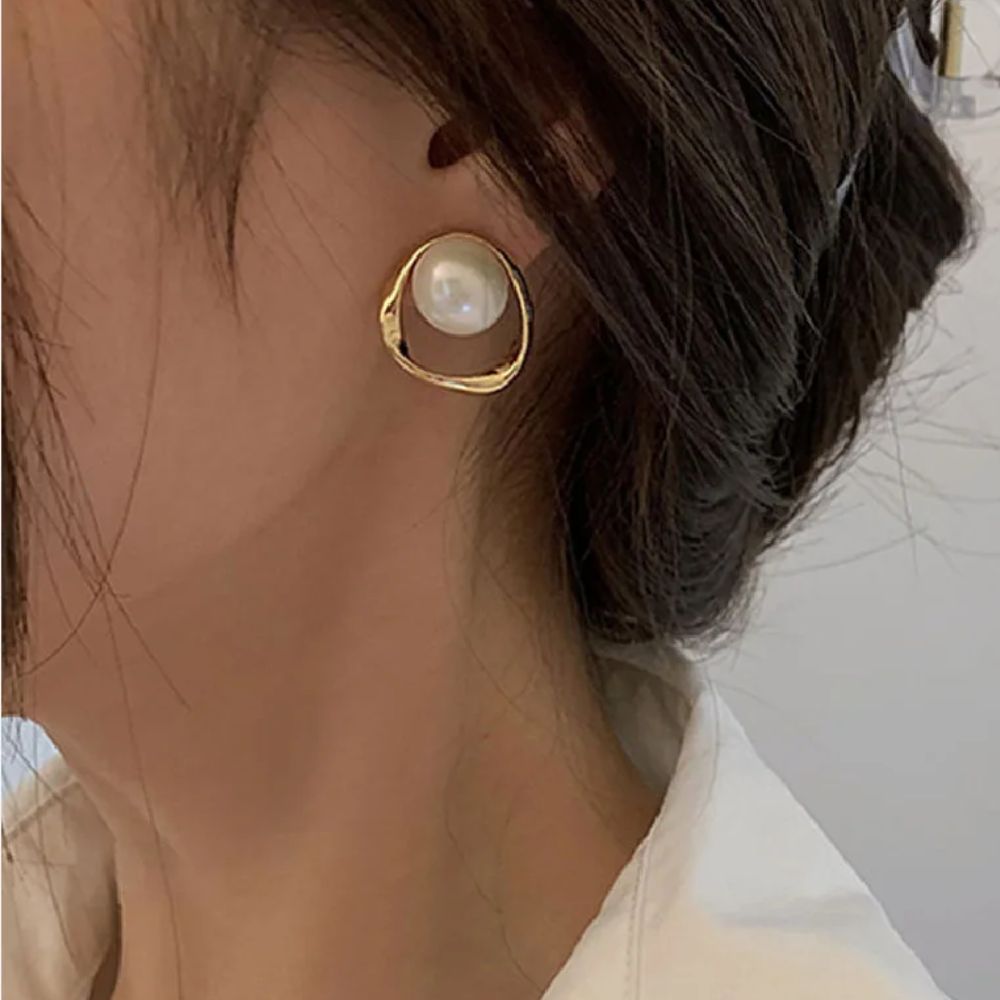 BIG PEARL EARRINGS (PAIR) - Concordia Style Boutique