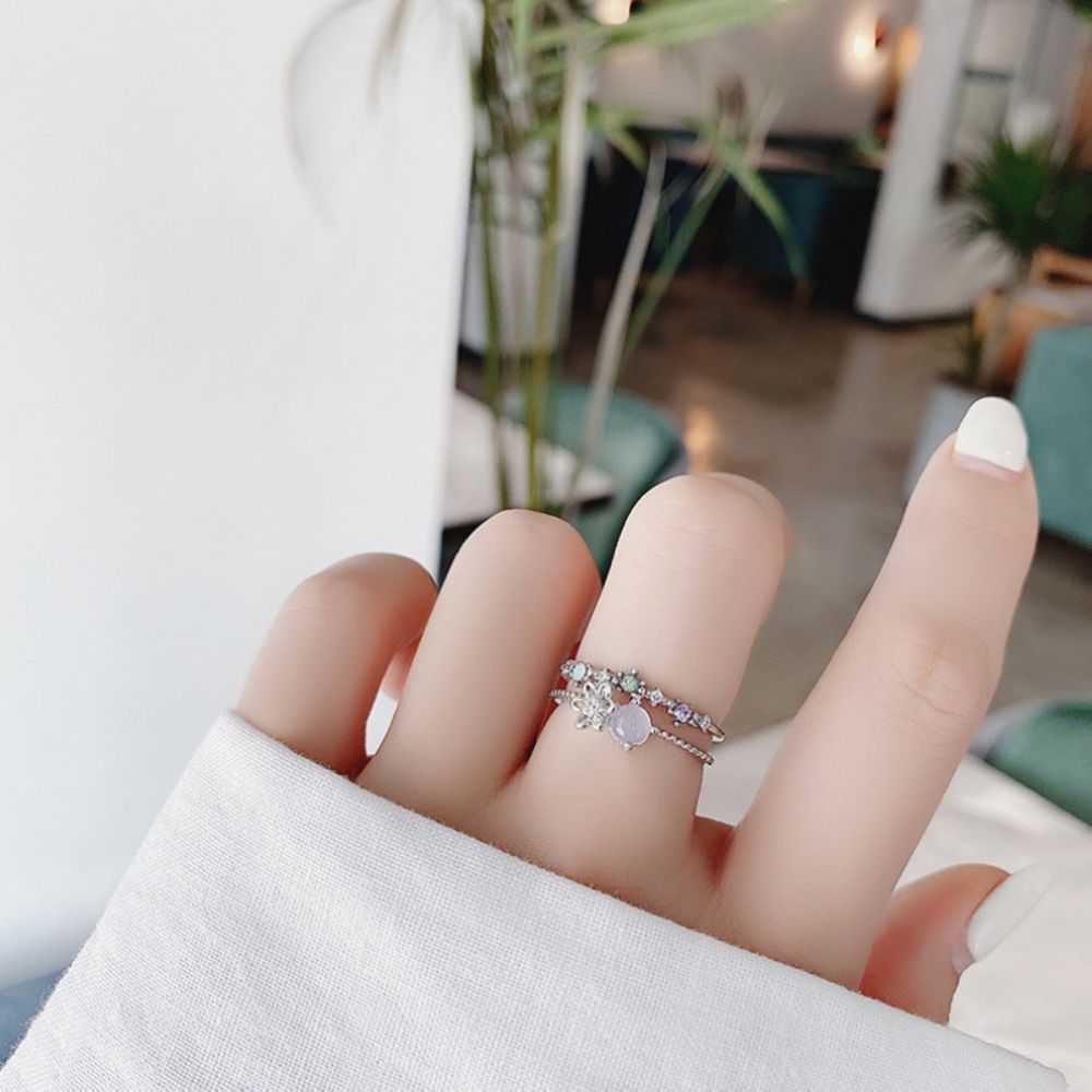 CRYSTAL FLOWER RING (ADJUSTABLE) - Concordia Style Boutique