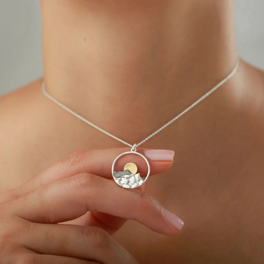 MOUNTAIN NECKLACE - Concordia Style Boutique