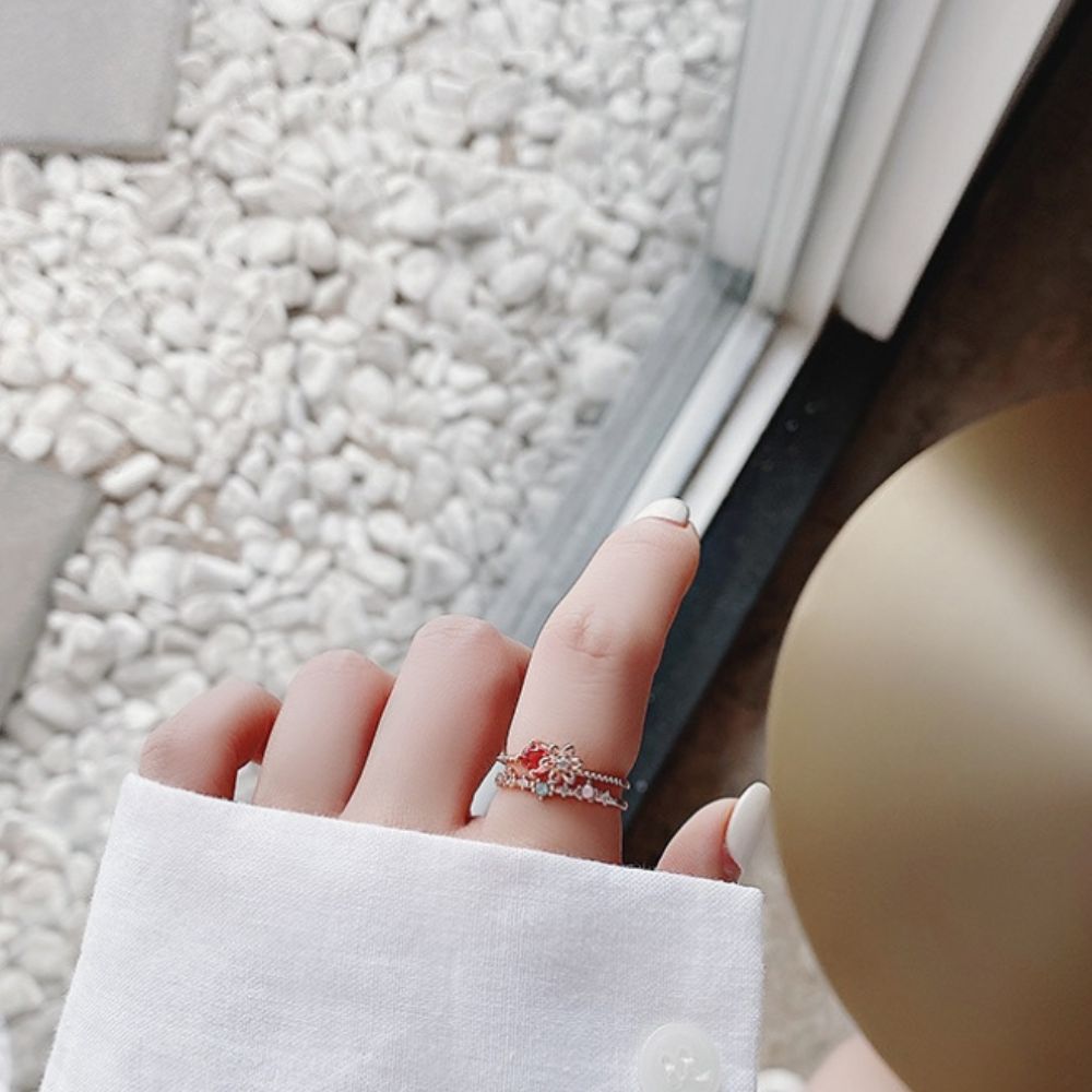 ROSE QUARTZ FLOWER RING (ADJUSTABLE) - Concordia Style Boutique