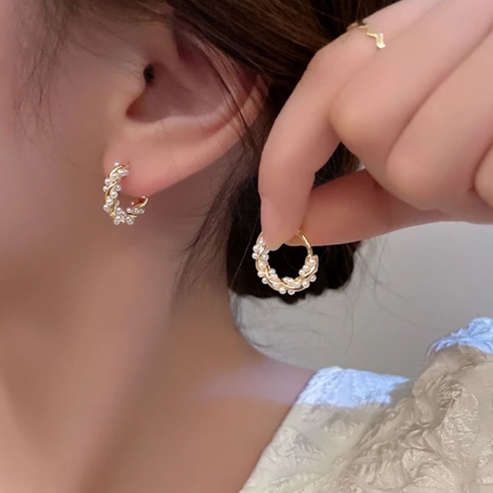 TWISTED PEARL EARRINGS (PAIR) - Concordia Style Boutique