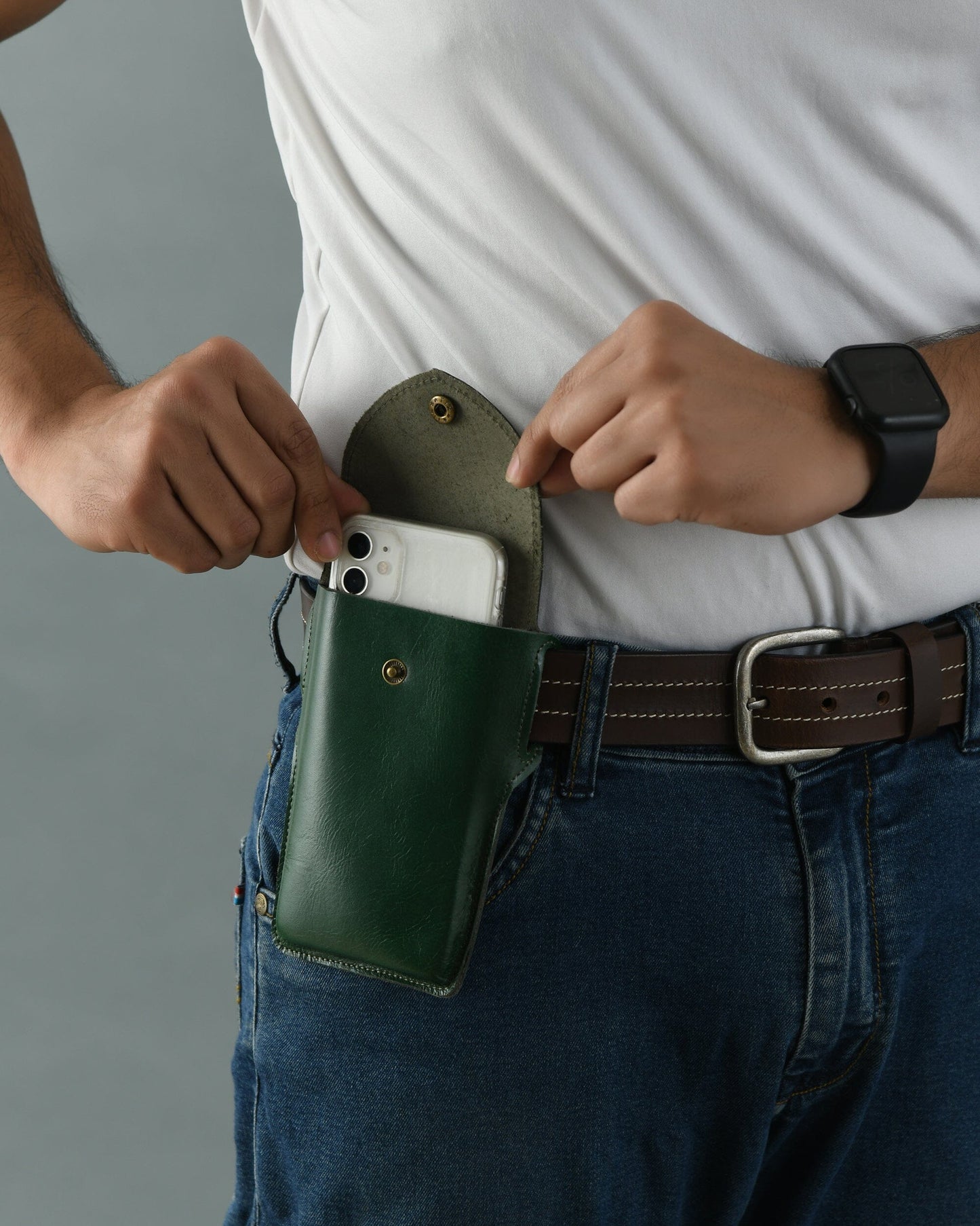Mobile Holster Case- Green - Concordia Style Boutique