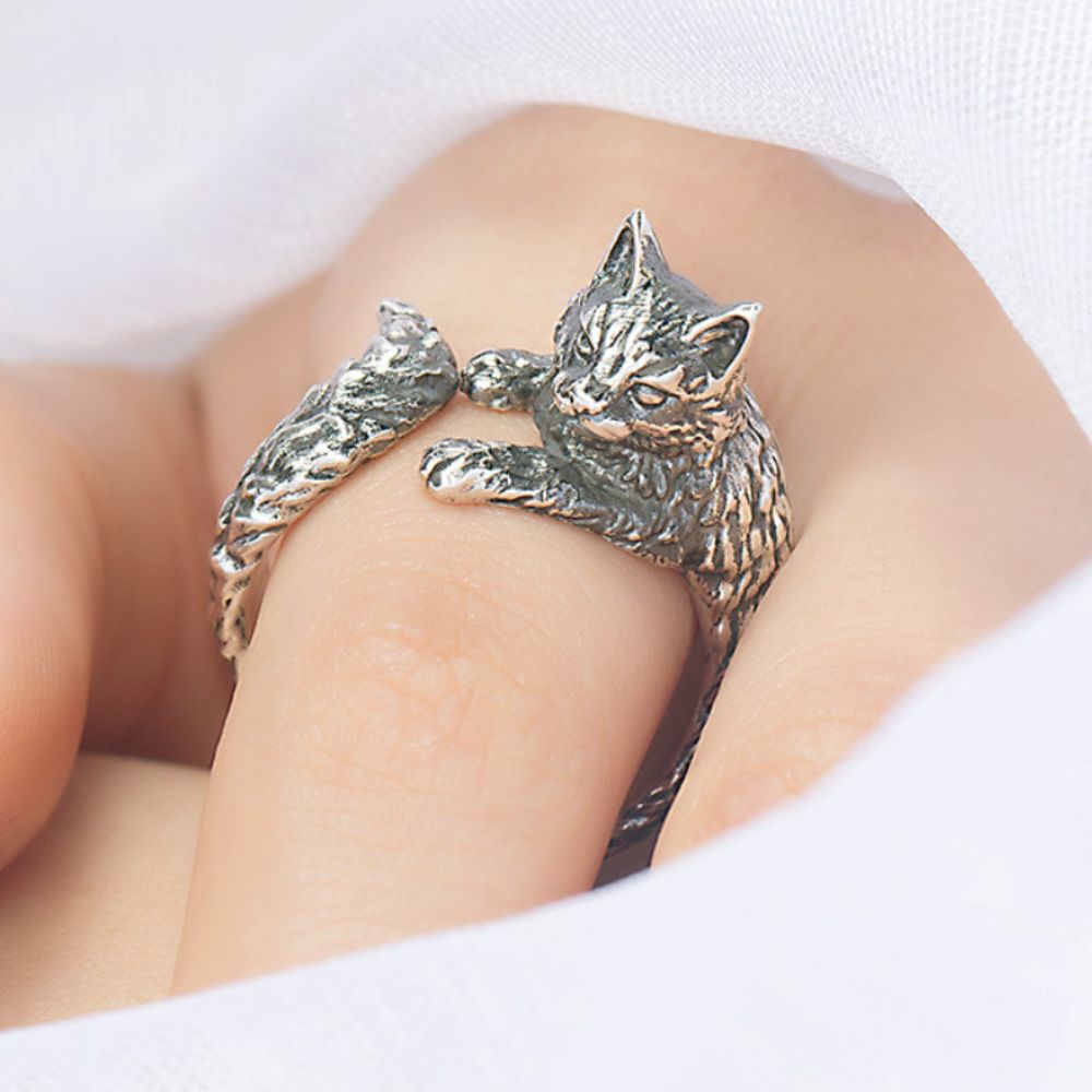 HUGGING FELINE RING (ADJUSTABLE) - Concordia Style Boutique