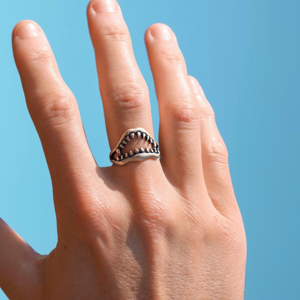SHARK JAW RING (ADJUSTABLE) - Concordia Style Boutique