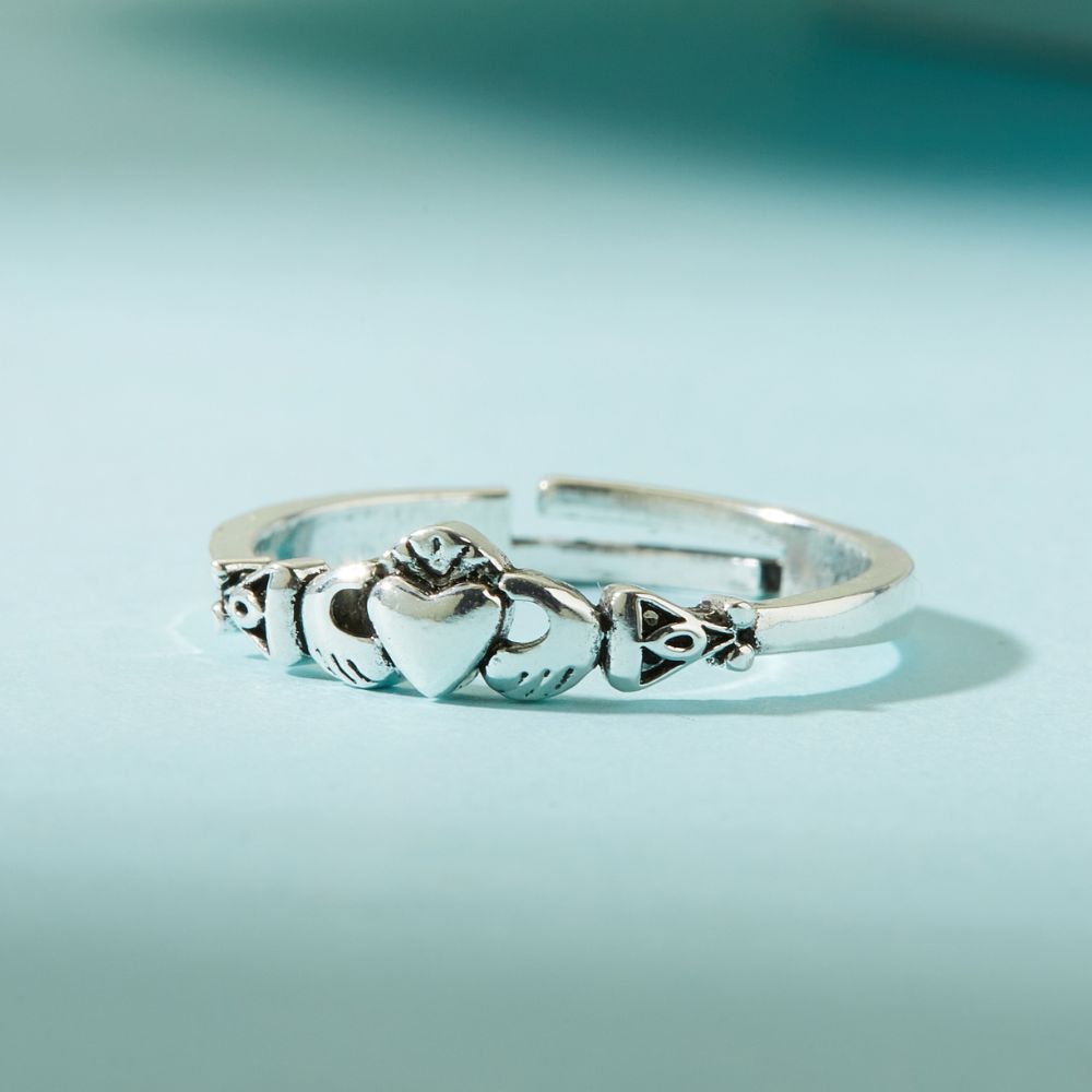 CELTIC CLADDAGH SILVER RING (ADJUSTABLE) - Concordia Style Boutique