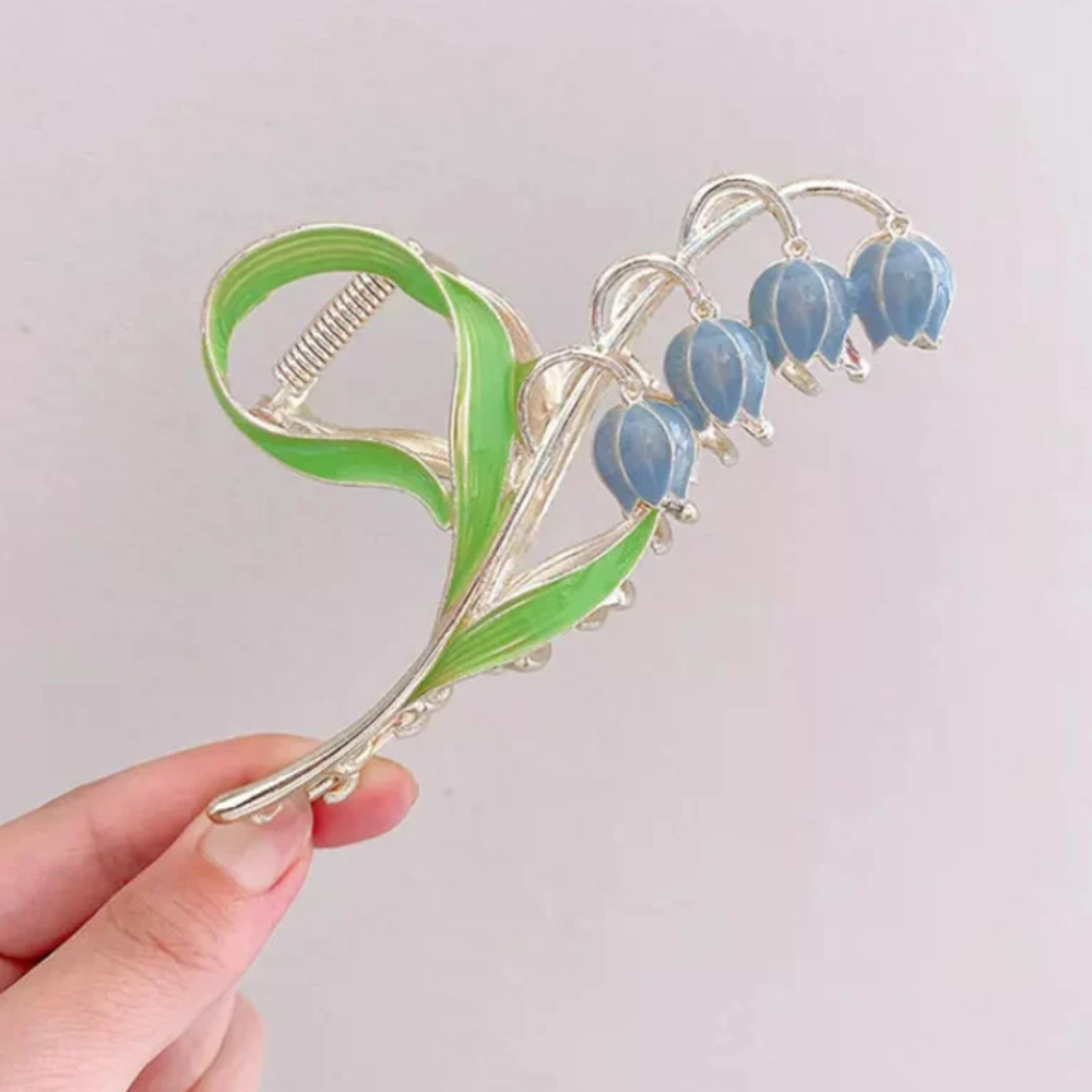 LILY FLOWER HAIR CLIP - Concordia Style Boutique