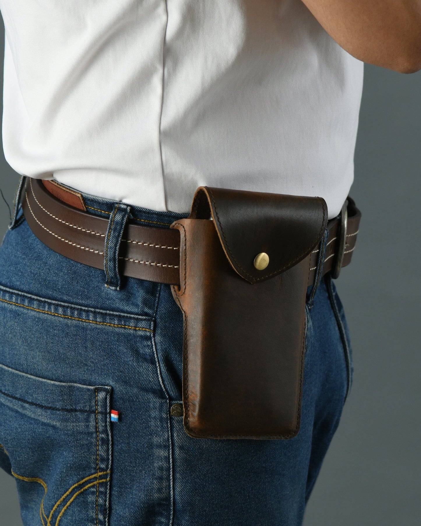 Mobile Holster Case- Dark Brown - Concordia Style Boutique