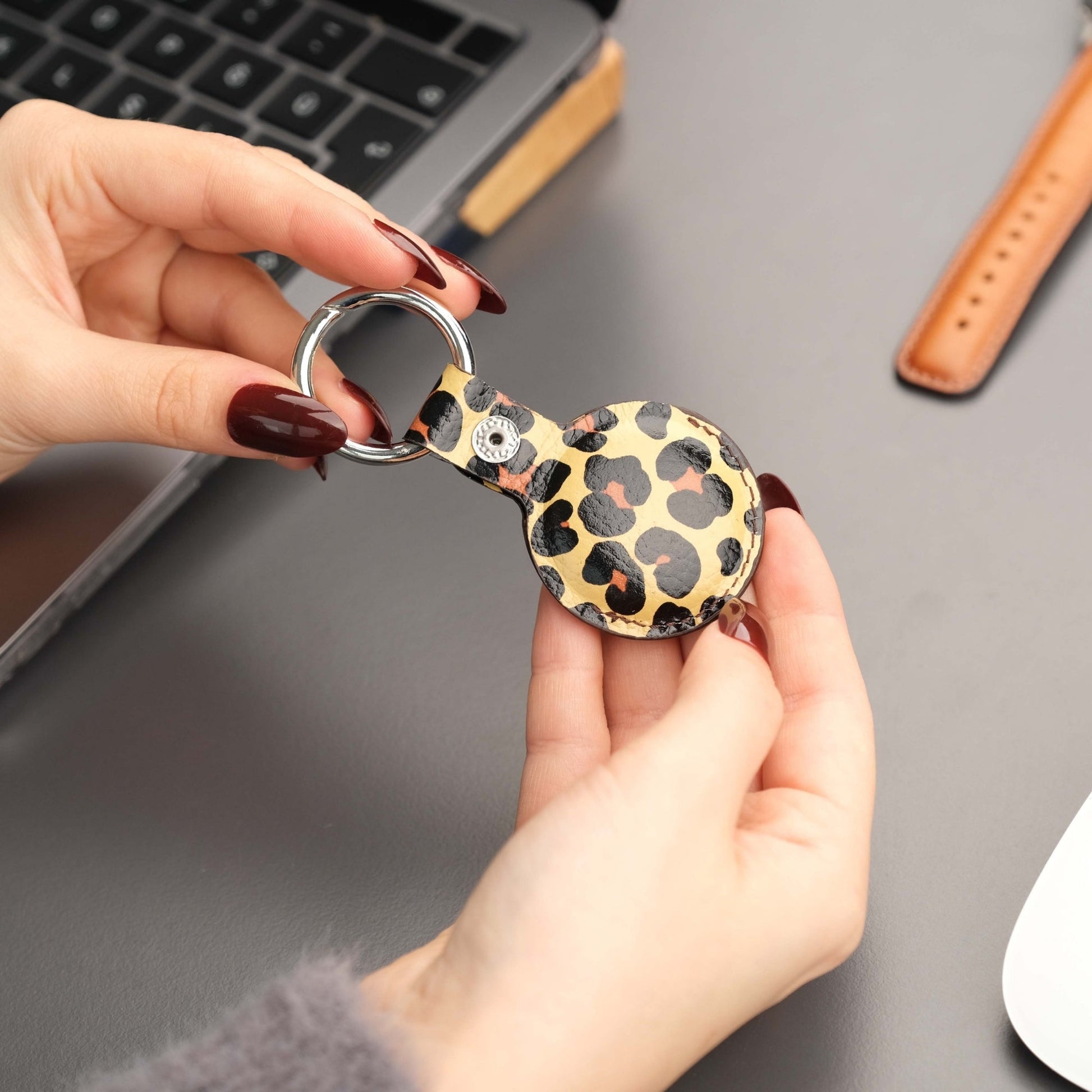Saratoga Leather AirTag Holder - Concordia Style Boutique