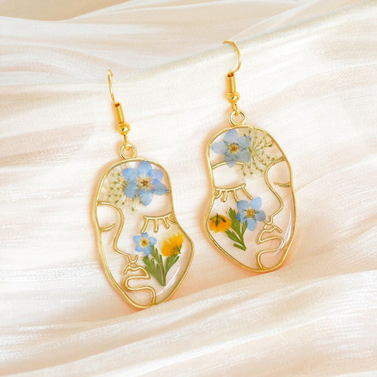 ABSTRACT FLOWER FACE EARRINGS (PAIR) - Concordia Style Boutique