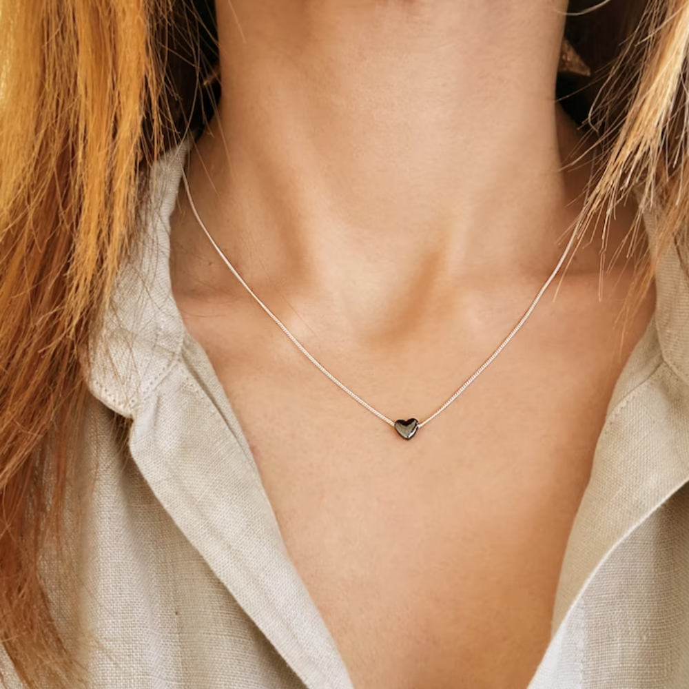 BLACK HEART NECKLACE - Concordia Style Boutique
