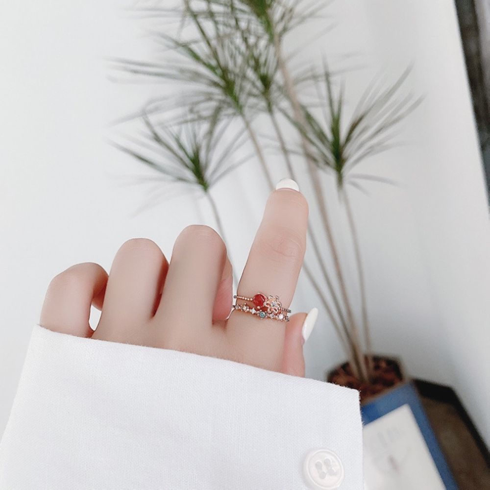 ROSE QUARTZ FLOWER RING (ADJUSTABLE) - Concordia Style Boutique