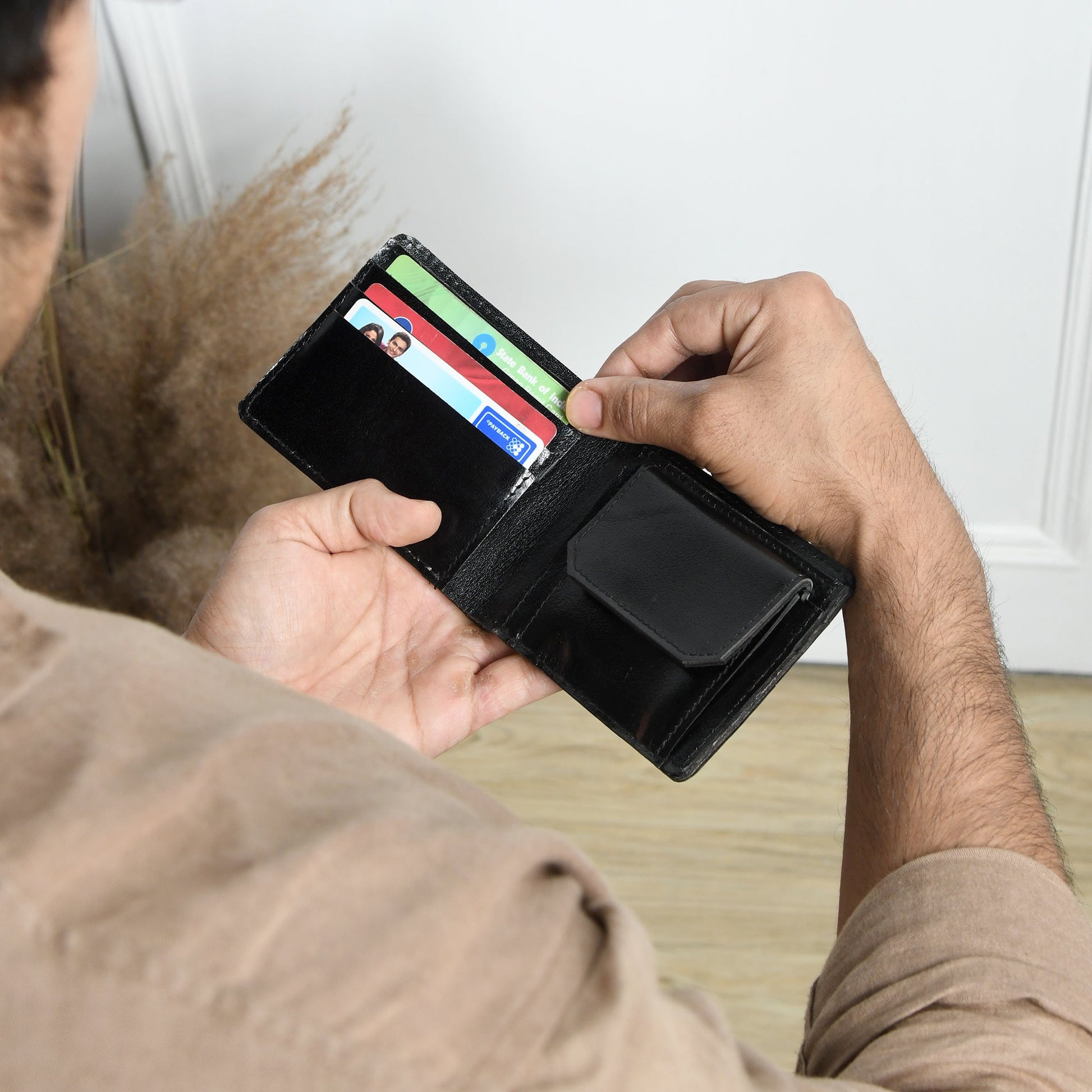 Lynch Bi-fold Wallet - Concordia Style Boutique